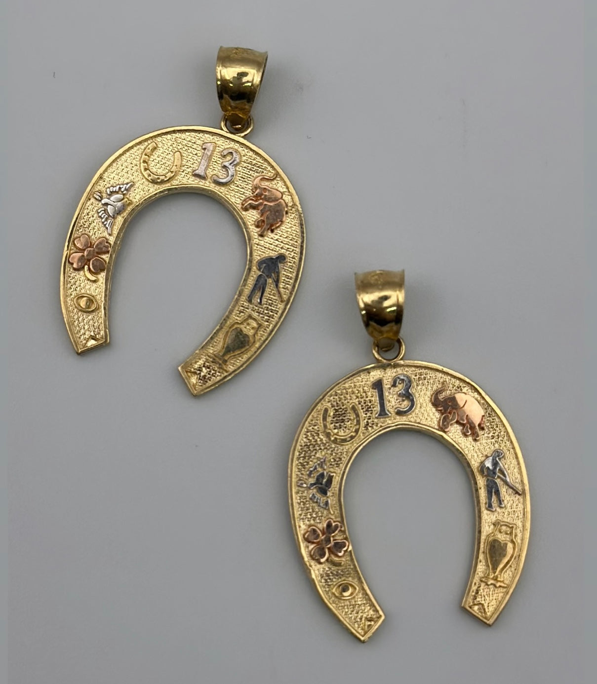 Horseshoe pendant
