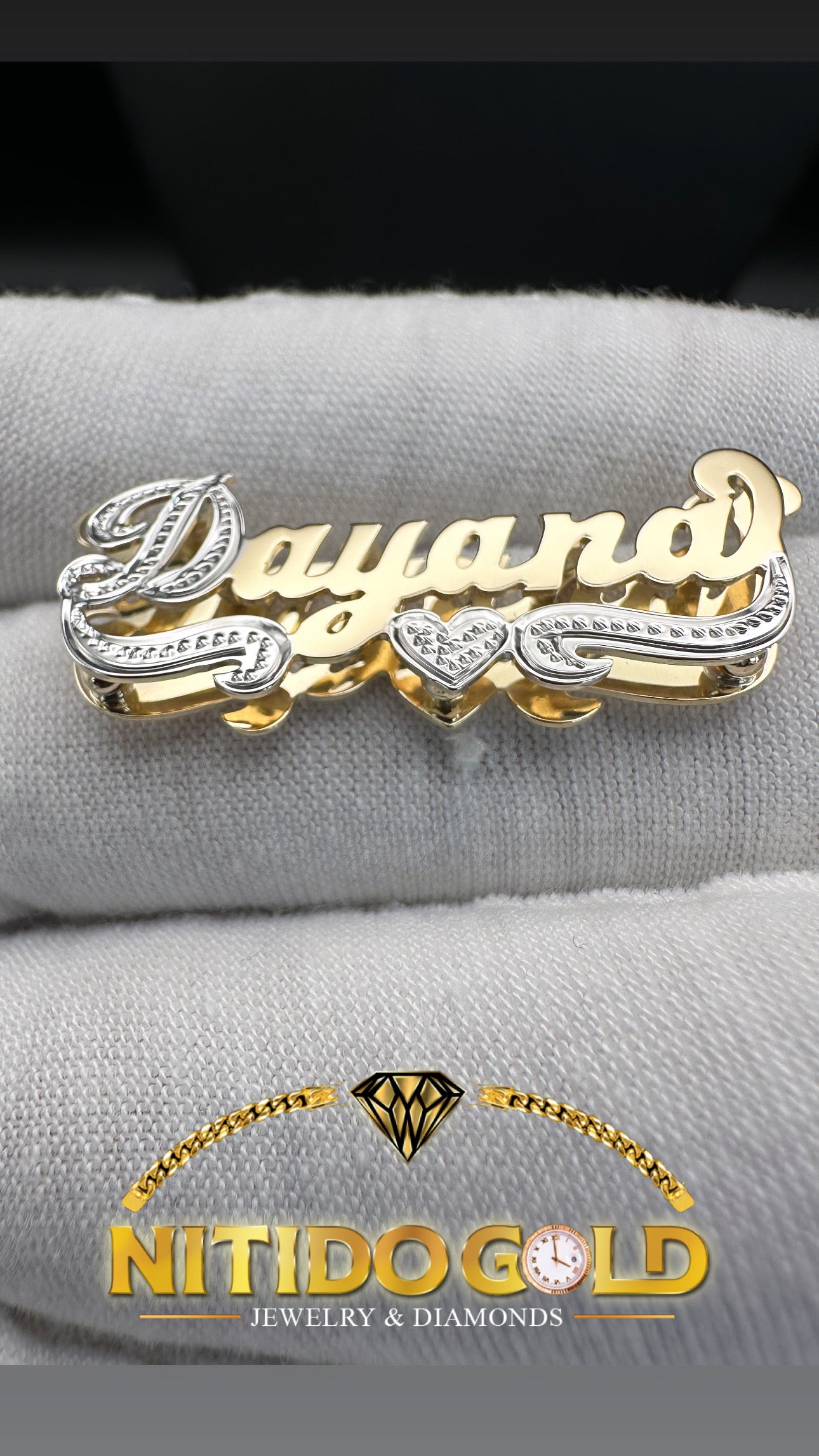 Cuban chain with name medal in 14k gold