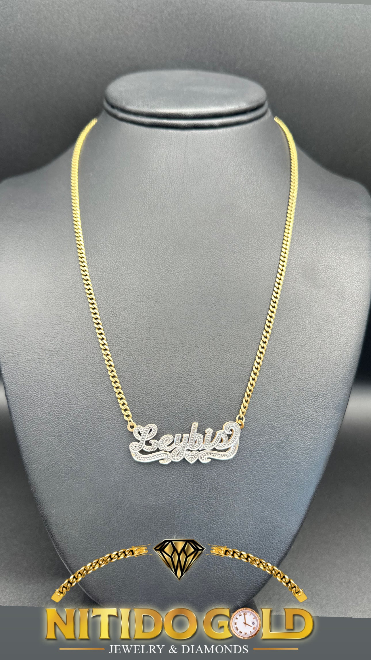 Cuban chain with name medal in 14k gold