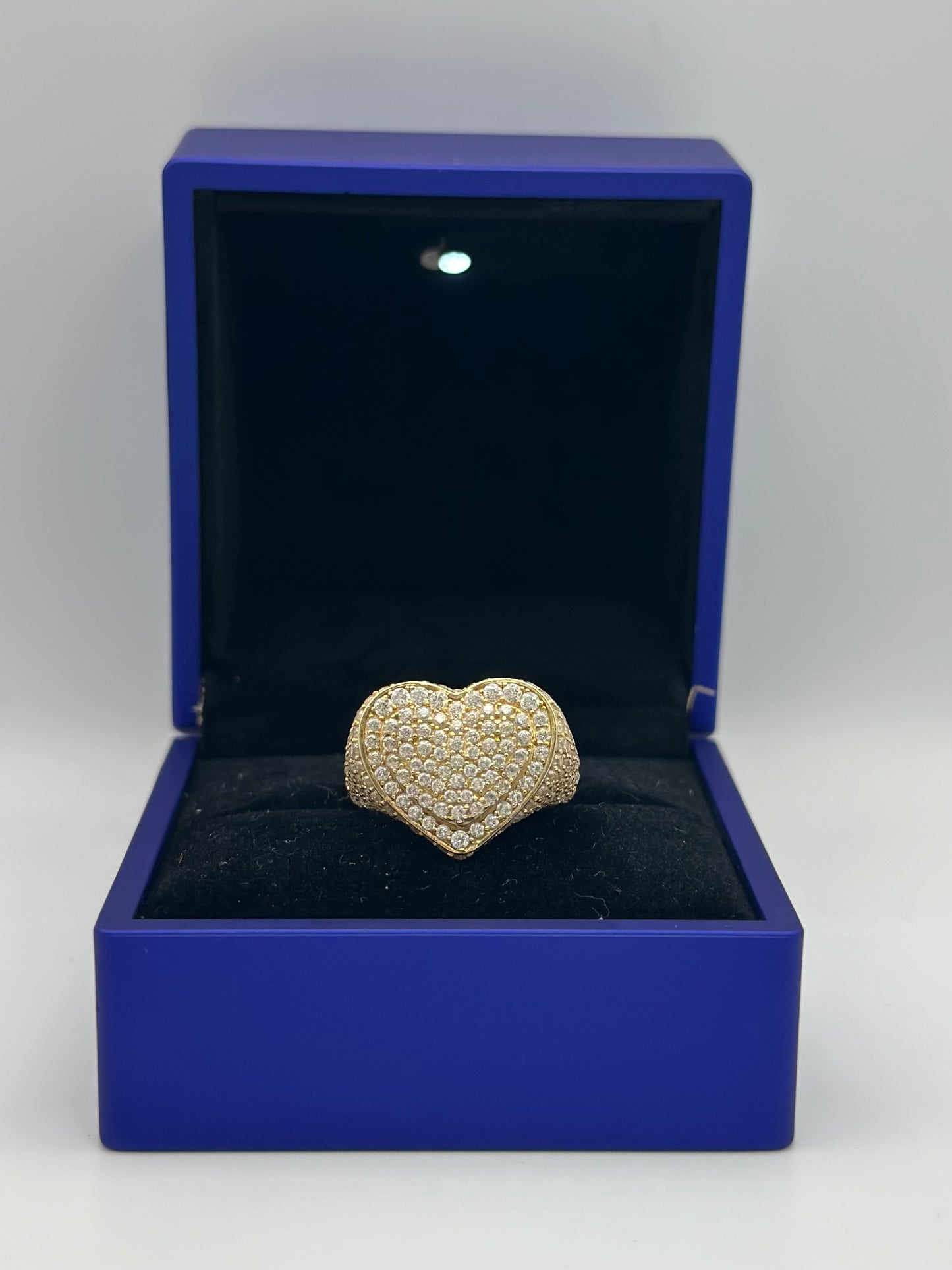 Regular Heart Ring with Zirconia.