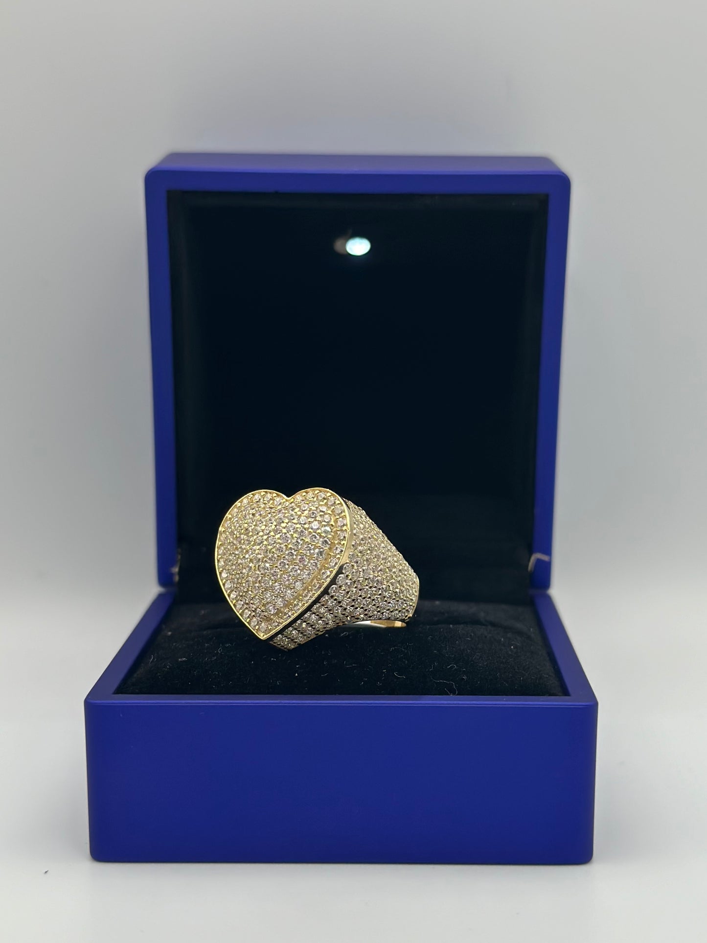 Regular Heart Ring with Zirconia.