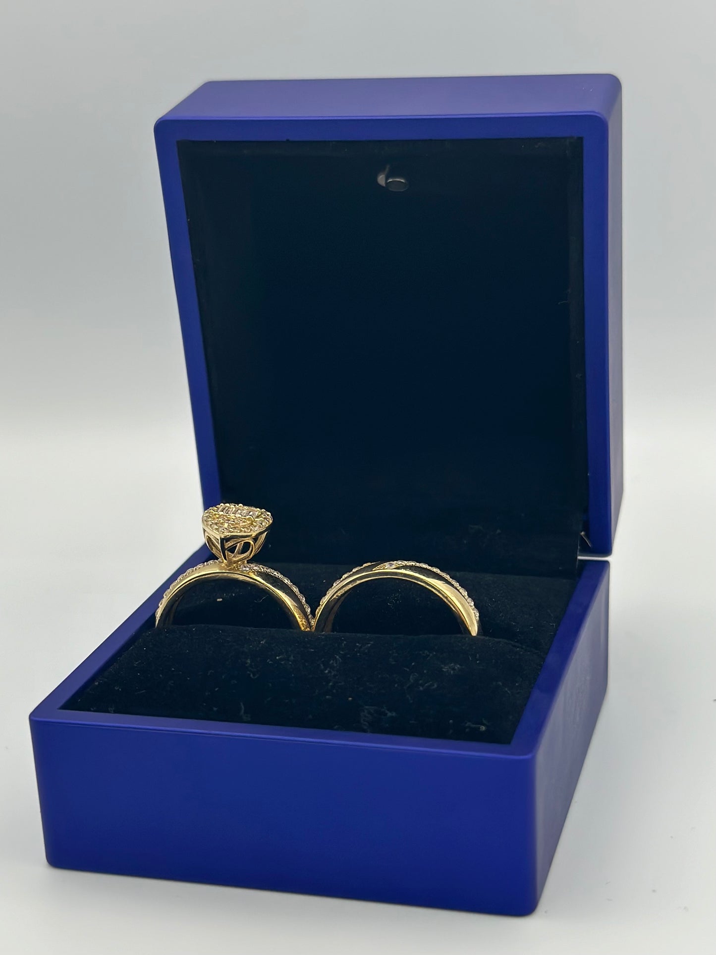 Female duo of wedding ring .