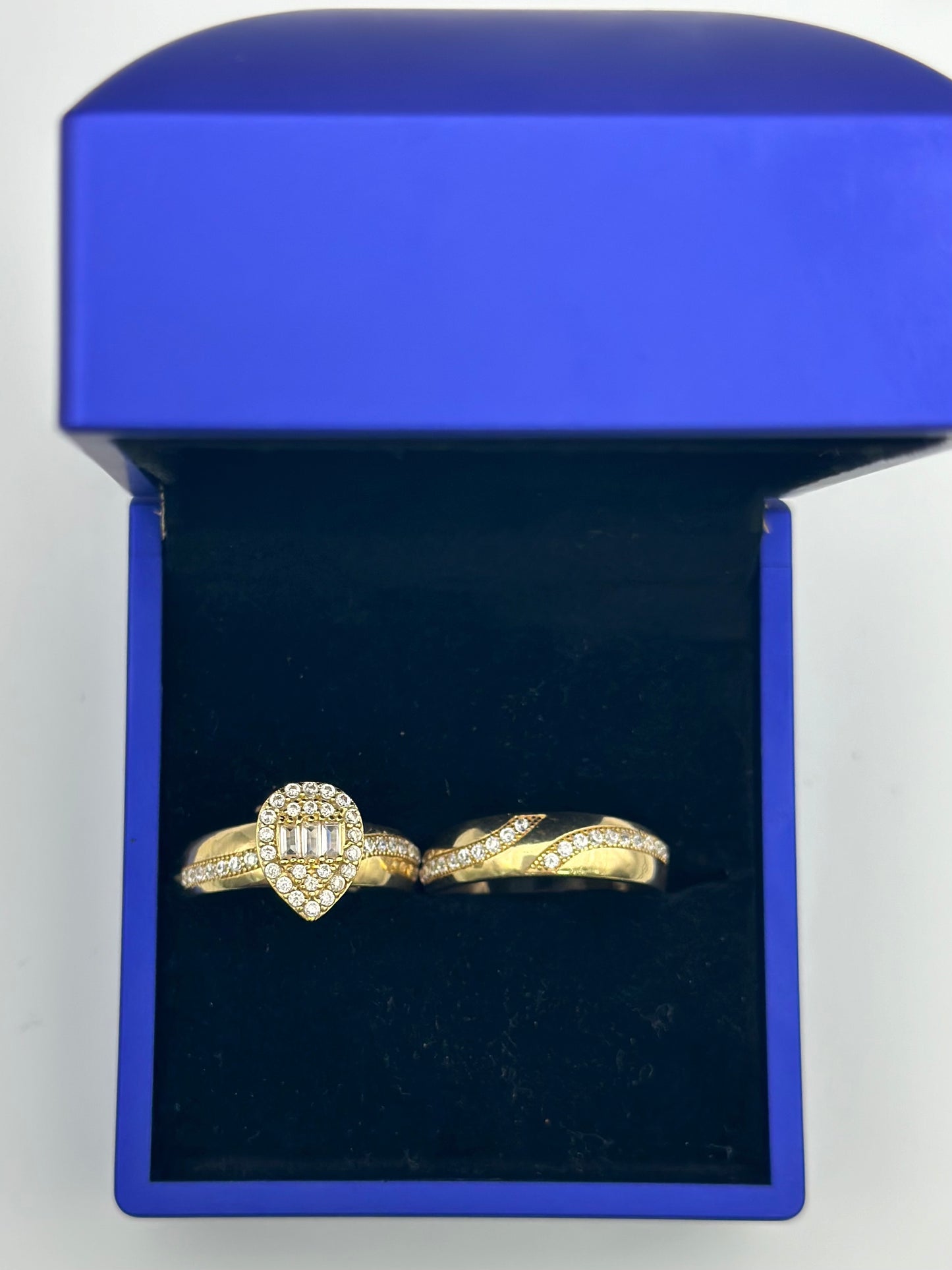 Female duo of wedding ring .