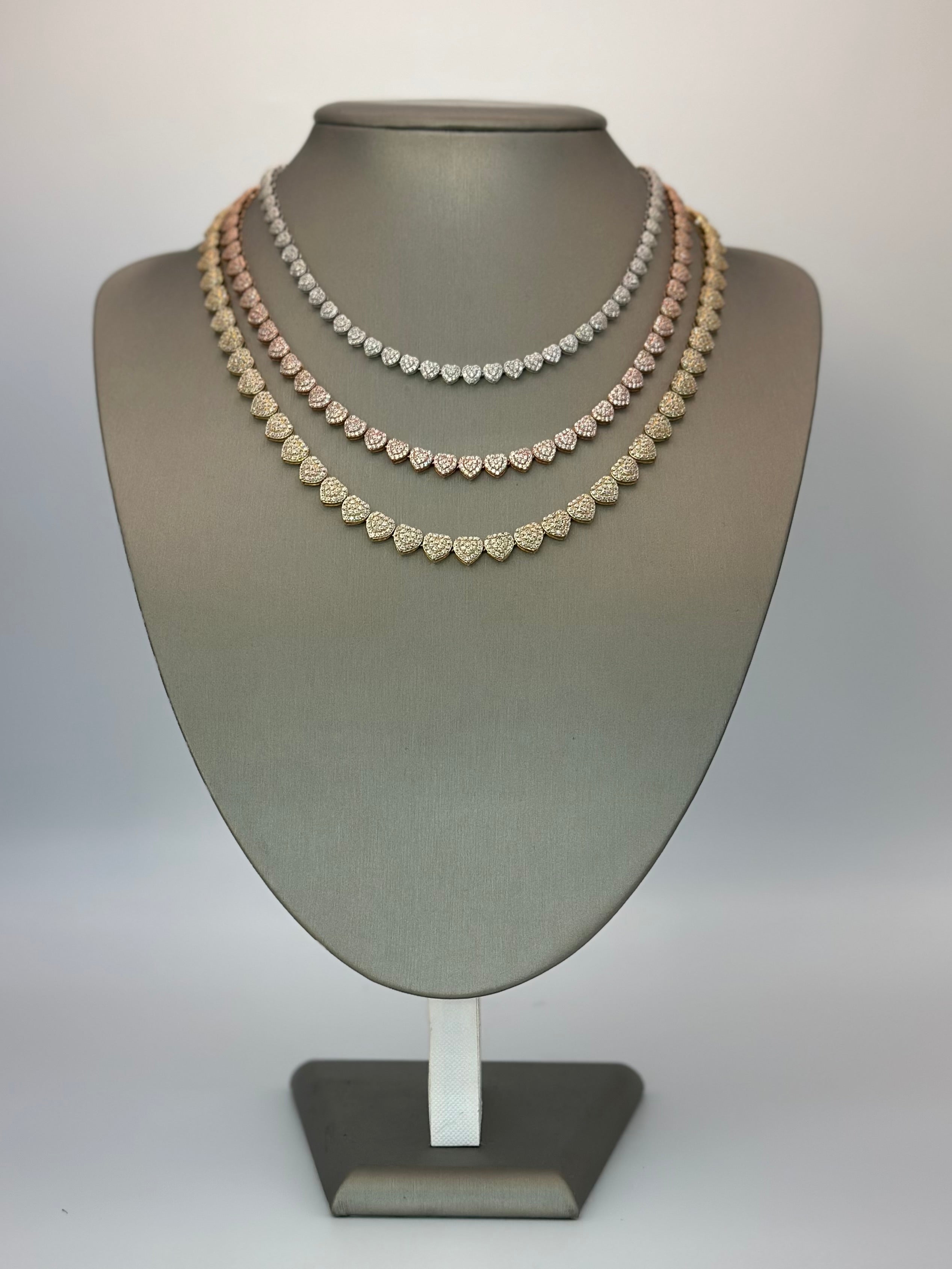 Choker with heart design. – NITIDO GOLD LLC