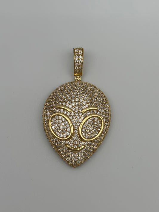 Alien Design pendant