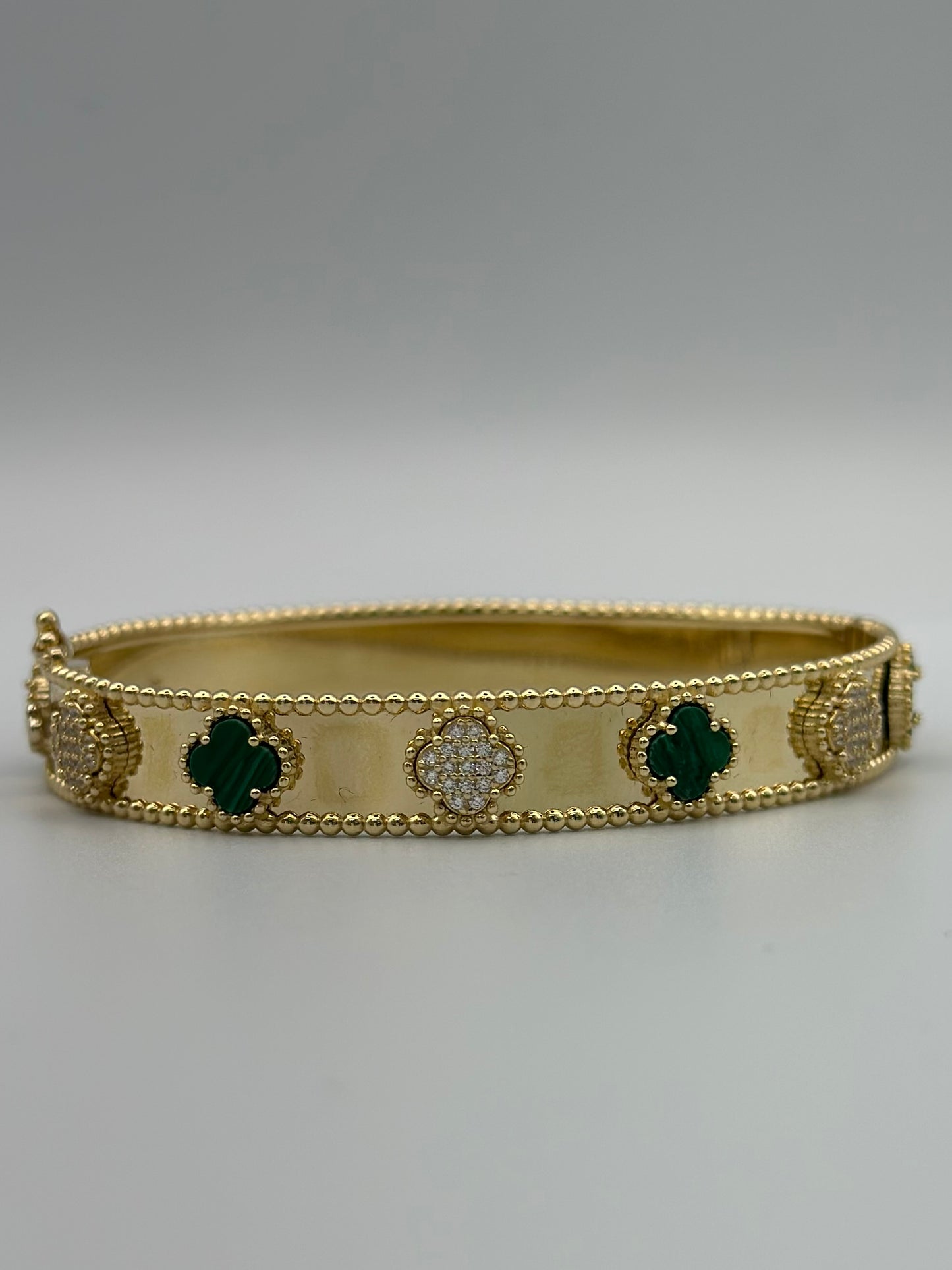 Clover bracelet