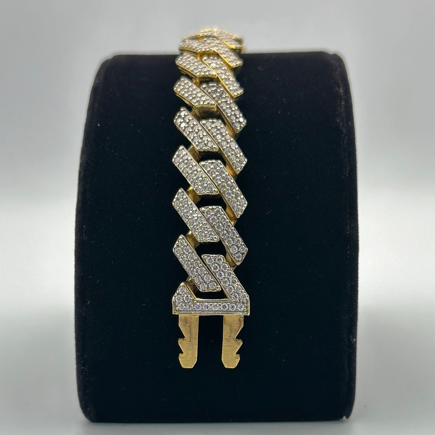 Monaco zirconia bracelet.